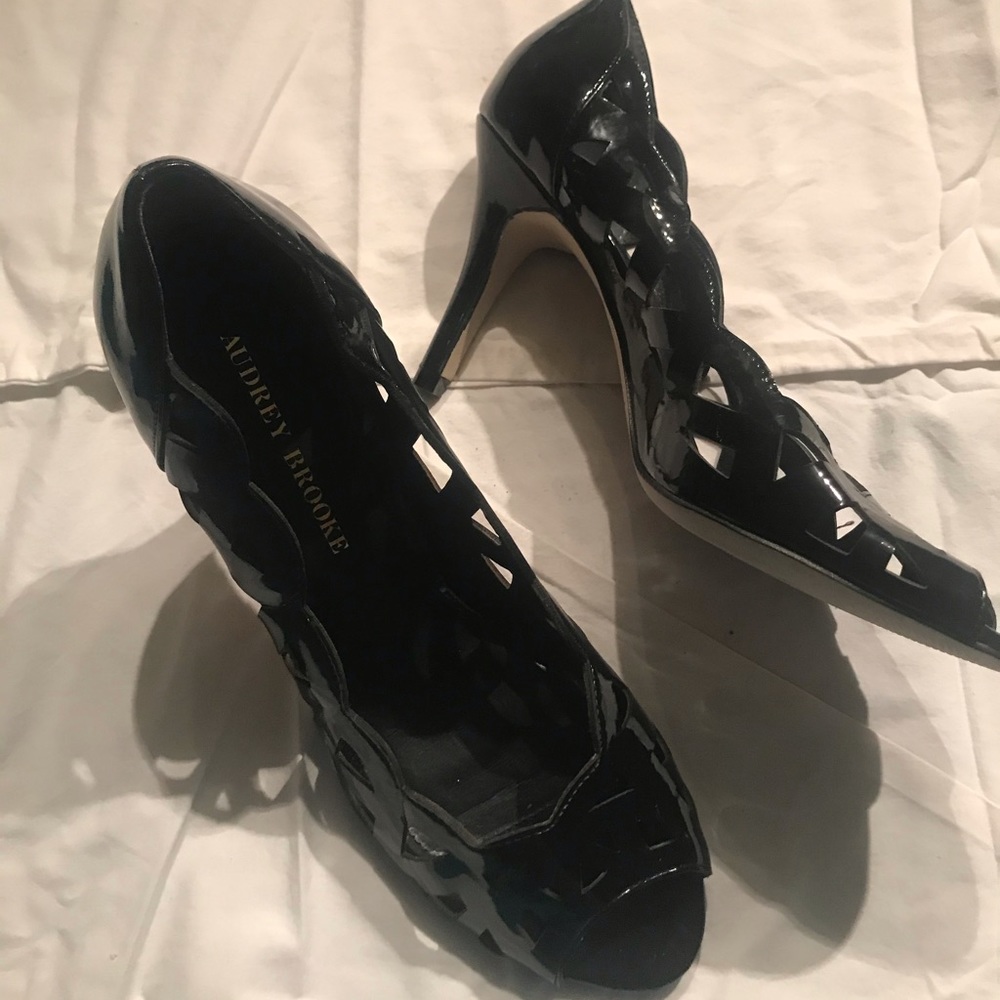 Ladies shoes